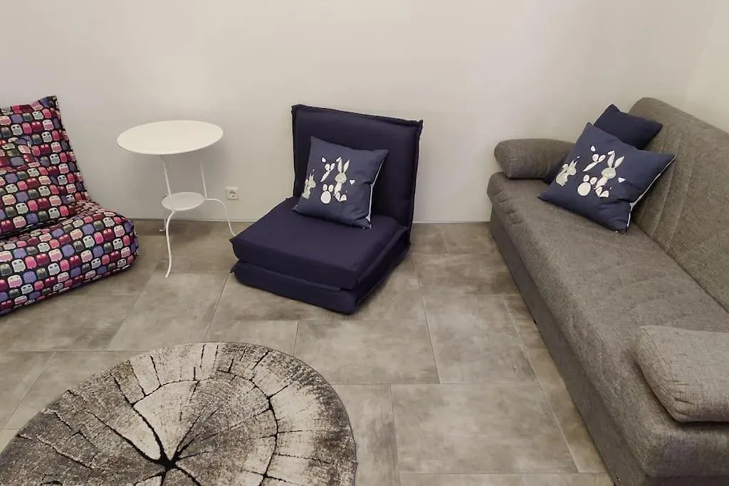 Spacious Ground-Floor Apartment In Etu-Toeoeloe Helsinki 0*,  Finland